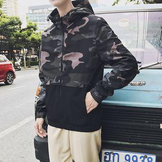 Camo Print Hooded Zip-up Jacket