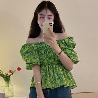 Puff-sleeve Off-shoulder Floral Smocked Blouse Green - One Size