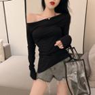 Irregular Hem One-shoulder Long-sleeve T-shirt