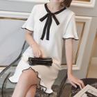 Bow Accent Short-sleeve Knit Dress