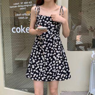 Spaghetti Strap Floral Print Mini A-line Dress Black & White - One Size