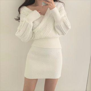 Set: Wrapped Sweater + Mini Skirt