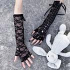 Lace Up Lace Fingerless Gloves