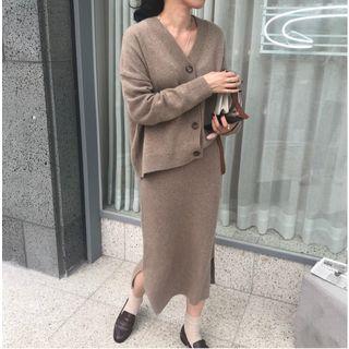 V-neck Cardigan / Slit-side Midi Knit Skirt