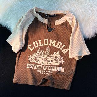 Short-sleeve Lettering Notched Top