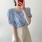 Puff-sleeve Floral Printed Blouse / High-waist Plain Skirt