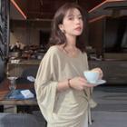 Long-sleeve Plain Crew-neck Open Back Loose-fit T-shirt