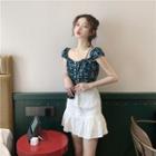 Floral Slim-fit Camisole Top / Lace-up Skirt