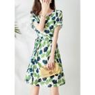 Short-sleeve Leaf Print Smock Dress