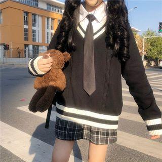 V-neck Sweater / Tie / Shirt / Set
