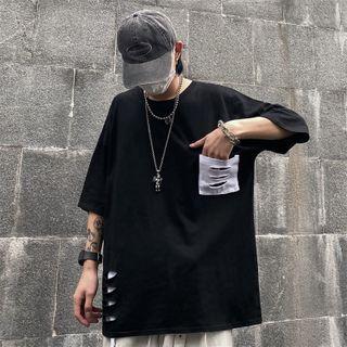 Contrast Pocket Distressed Short-sleeve T-shirt