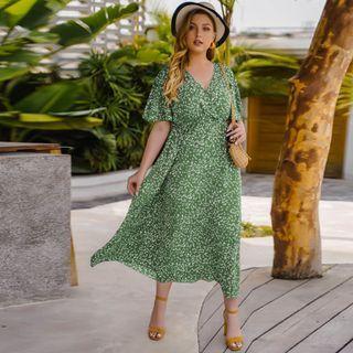 Plus Size Short-sleeve Printed Midi Sundress
