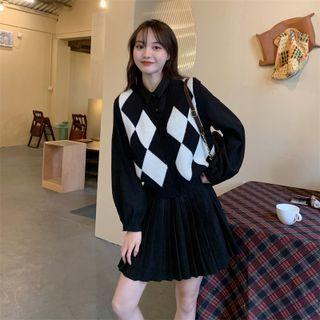 Pattern Sweater Vest / Long-sleeve Pleated Dress