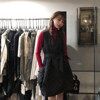 Sleeveless Quilted Dress / Turtleneck Top