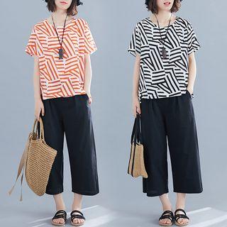 Set: Patterned Short-sleeve T-shirt + Crop Wide Leg Pants