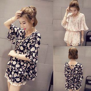 Set: Floral Print Chiffon Elbow Sleeve Top + Tasseled Shorts