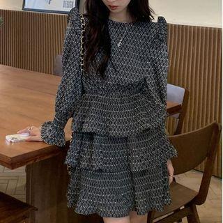 Long-sleeve Geometric Print Tiered Mini A-line Chiffon Dress Black - One Size