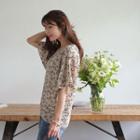 Slit-sleeve Floral Pattern Top