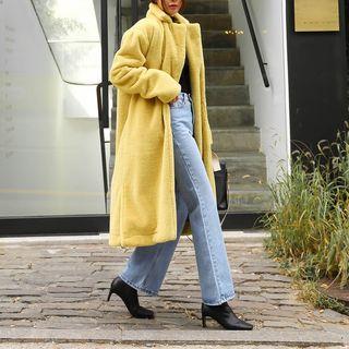 Lapelled Buttoned Faux-fur Coat