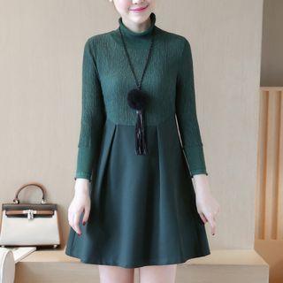 Panel Long-sleeve A-line Knit Dress