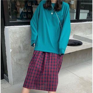 Plain Sweatshirt / Plain Midi Skirt