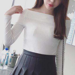 Off Shoulder Knit Pullover