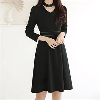 Tall Size Cutaway-neck Stitch-trim Dress
