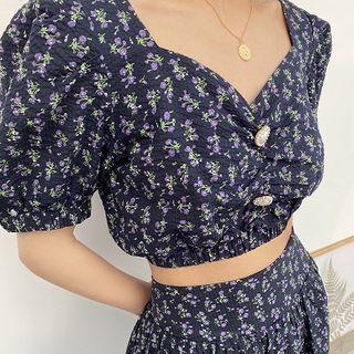 Flower Print Short-sleeve Crop Top Purple Floral - Black - One Size