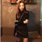 Velvet Short-sleeve T-shirt With Arm Sleeve - Black - One Size