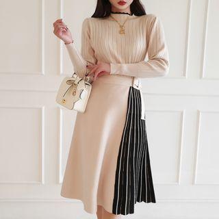 Long-sleeve Knit Panel Maxi Dress