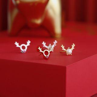 Asymmetrical Deer Stud Earring