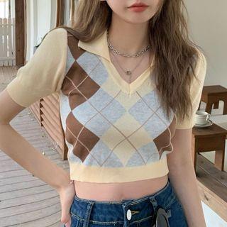 Short-sleeve Collar Argyle Knit Crop Top