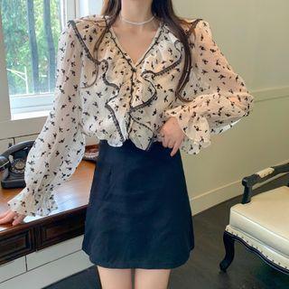V-neck Floral Ruffle Oversize Blouse