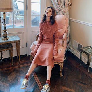 Reversible Collared Sweater / Midi A-line Knit Skirt