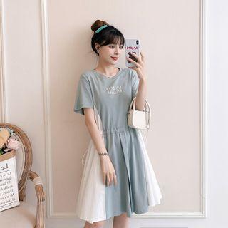 Short-sleeve Lettering Two Tone Midi Dress