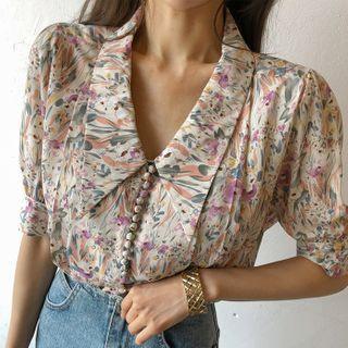 Chelsea-collar Floral Blouse