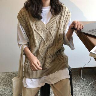 3/4-sleeve T-shirt / Cable Knit Vest