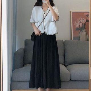 Short-sleeve Button-up V-neck Top / Midi A-line Skirt / Set