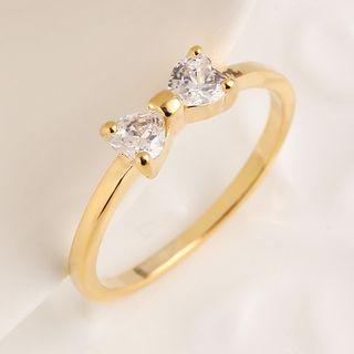 Bow-accent Ring