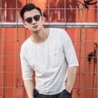 Elbow-sleeved Printed T-shirt