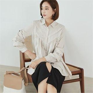 Pleated-sleeve Dip-back Shirred Shirt