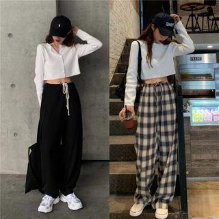Cropped Cardigan / Plaid Pants