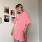 Short Sleeve Slit T-shirt