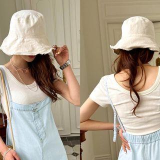 Fringe-edge Bucket Hat