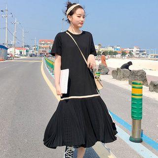 Two Tone Short-sleeve Pleated Midi T-shirt Dress