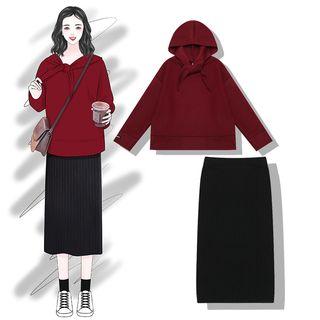 Plain Hoodie / Midi H-line Skirt