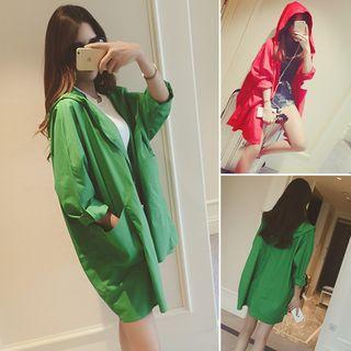 Hooded 3/4-sleeve Windbreaker