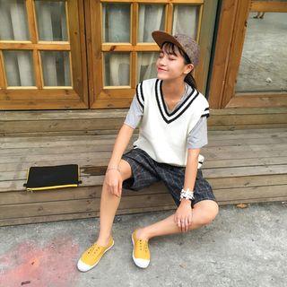 Stripe V-neck Knit Vest