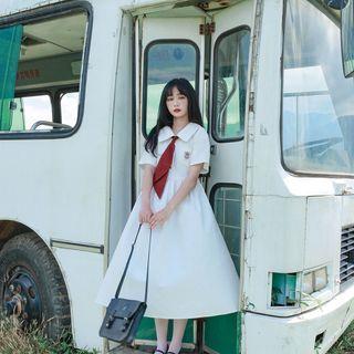 Short-sleeve Tie-neck Midi Shirtdress