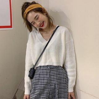 V-neck Crop Sweater